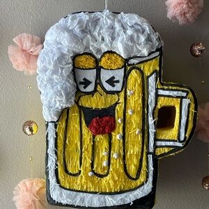 Beer Mug With Foam Pinata